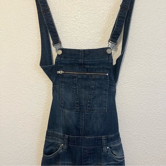 Blank NYC Size 25 Skinny Leg Overalls Whiskered Fading Ankle Zipper - Picture 2 of 13